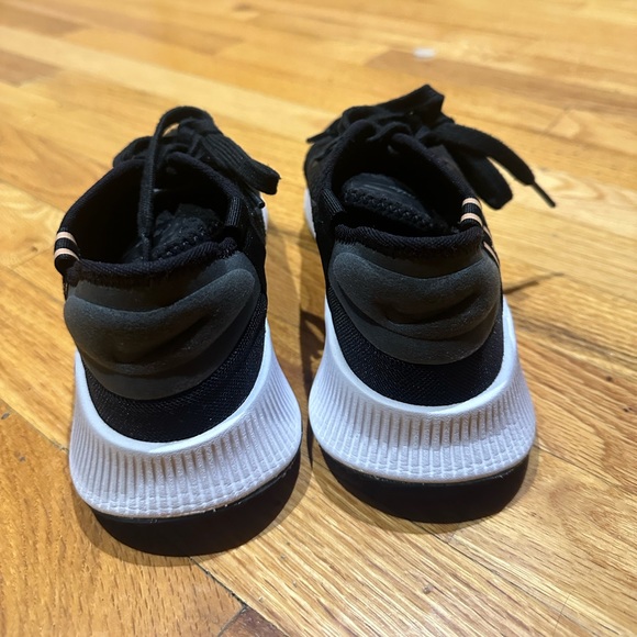 Nike Reposta running/casual shoe - Picture 3 of 6